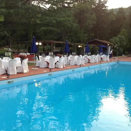 فندق Park Napoleone 4*