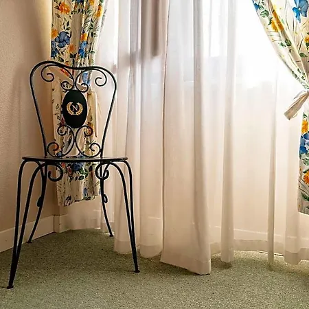 Park Napoleone فندق 4*