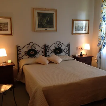 Park Napoleone Otel 4*